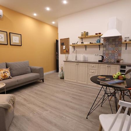 Hotelise I Blue-Poppy Apartment Yerevan Exterior photo